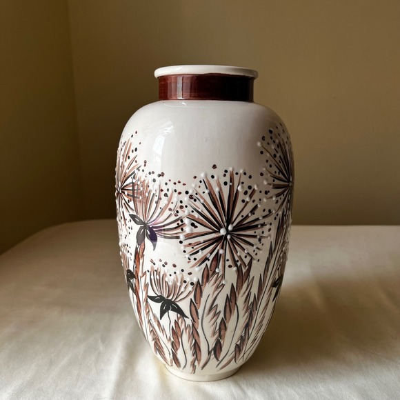 Vintage‎ 1980 Hand Painted Ceramic Vase Signed LG - Picture 2 of 8